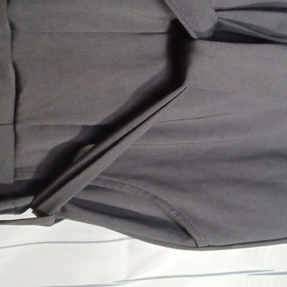 Strapless bodycon romper with pockets - Picture 4 of 8